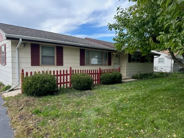 1208 Park Dr, Wilmington, IL 60481