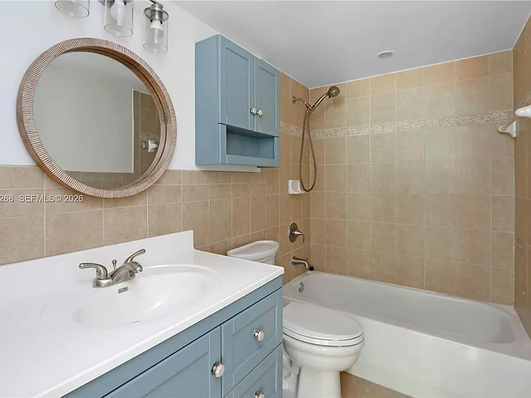 12340 SW 20th Ter #12340 — Photo 12