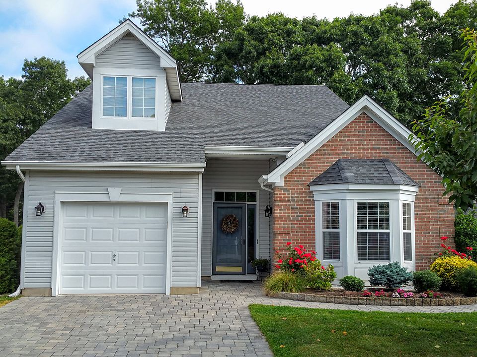 1st image of 122 Driftwood Dr