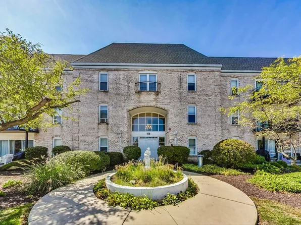5001 Carriageway Dr APT 213, Rolling Meadows, IL 60008