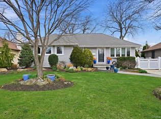 2953 Kinloch Road, Wantagh, NY