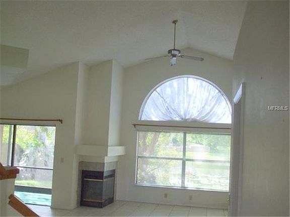 2nd image of 254 Lakebreeze Cir