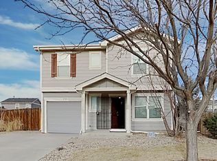 872 Ponderosa Ln, Lochbuie, CO 80603