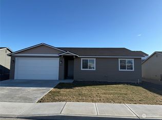 319 S Nevada Ave, East Wenatchee, WA 98802