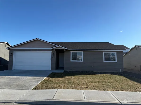 319 S Nevada Ave, East Wenatchee, WA 98802