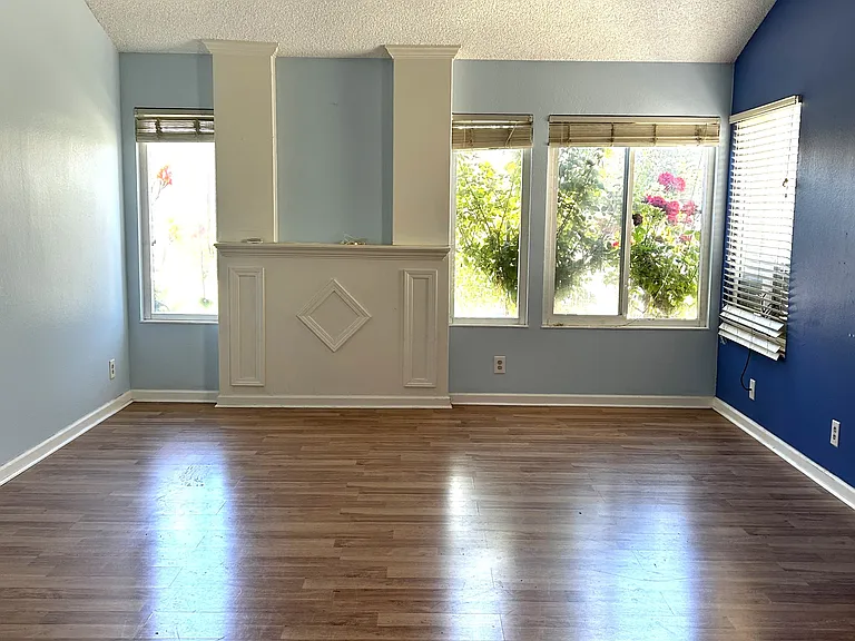 4752 Jaques Ct — Photo 12