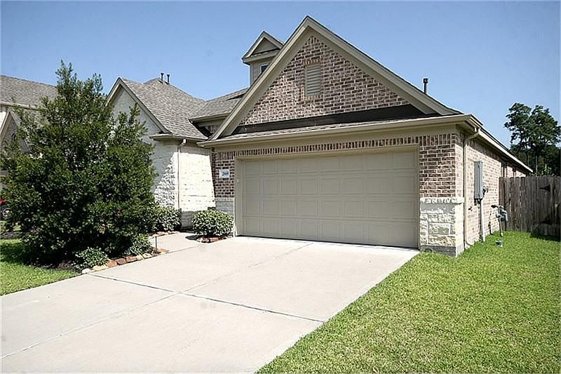 1st image of 2869 Woodland Glen Ln