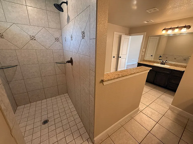 1412 Justice Dr — Photo 11