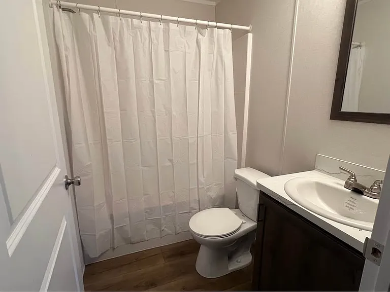 25213 Gratiot Ave #114 — Photo 6