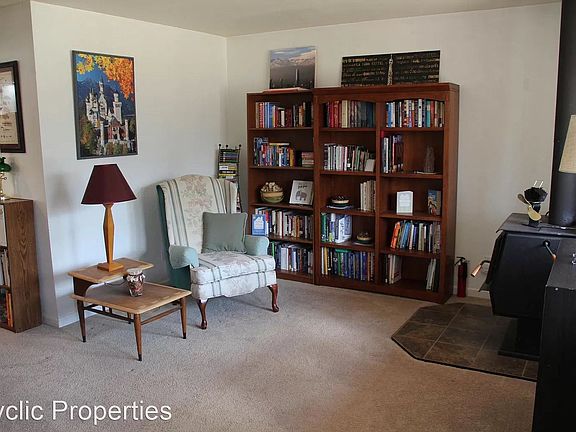 4th image of 3482 Durham Cir