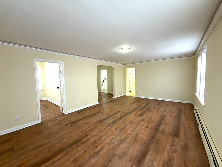517 Laurelton Blvd #1 — Photo 13