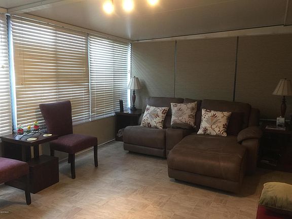 4th image of 7 Oriole Cir #A