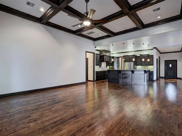 2833 Silvercliffe Dr, Edmond, OK 73012