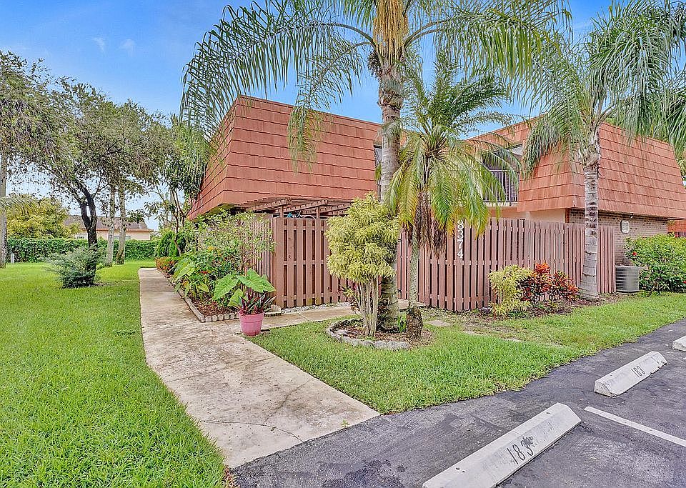 1st image of 8372 N Coral Cir