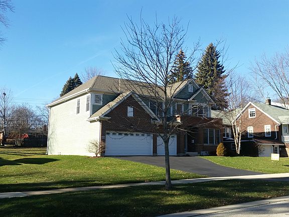 3rd image of 410 S Benton St