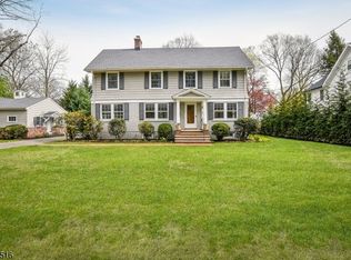 32 Prospect St, Summit, NJ 07901