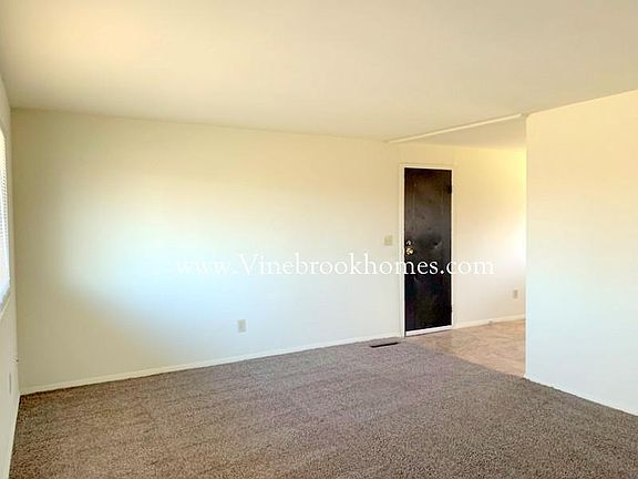 5th image of 5444 Mariner Dr
