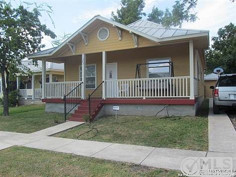 1st image of 423 Dakota St