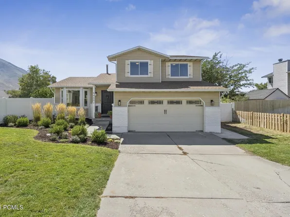 4665 W Country Club Dr, Highland, UT 84003