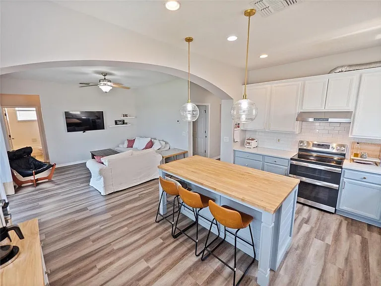 4904 Adair Oak Dr — Photo 16