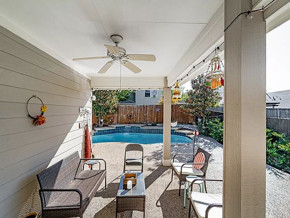 3rd image of 5029 Bald Cypress Ln