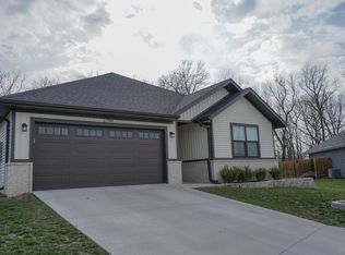 2794 W Brook Ridge Ct, Springfield, MO 65803