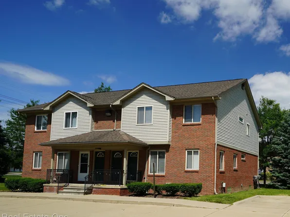 18530 E Forteen Mile Rd #A2, Fraser, MI 48026