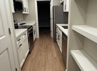 1910 Springfield Rd, East Peoria, IL 61611