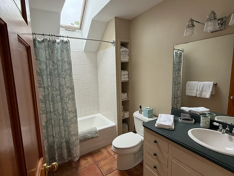 141 Coggeshall Ave #2 — Photo 12