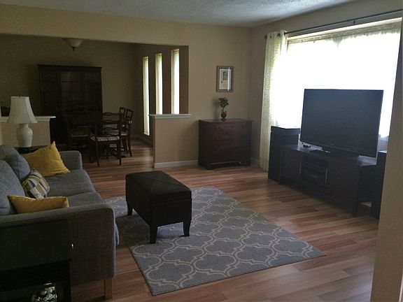 4th image of 1927 Thousand Pines Dr