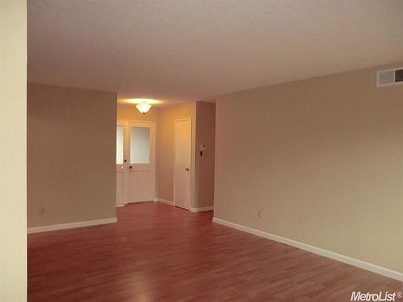 5th image of 4161 Worthington Dr