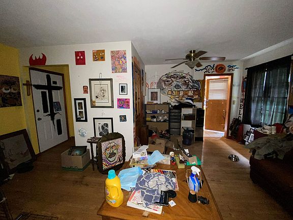 2nd image of 3220 Maryland Rd