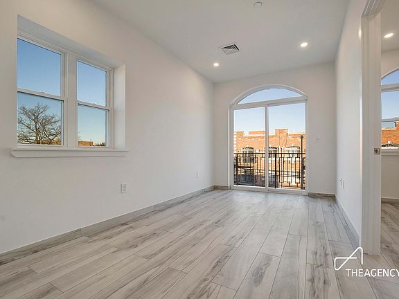 4th image of 32-11 60th St #3