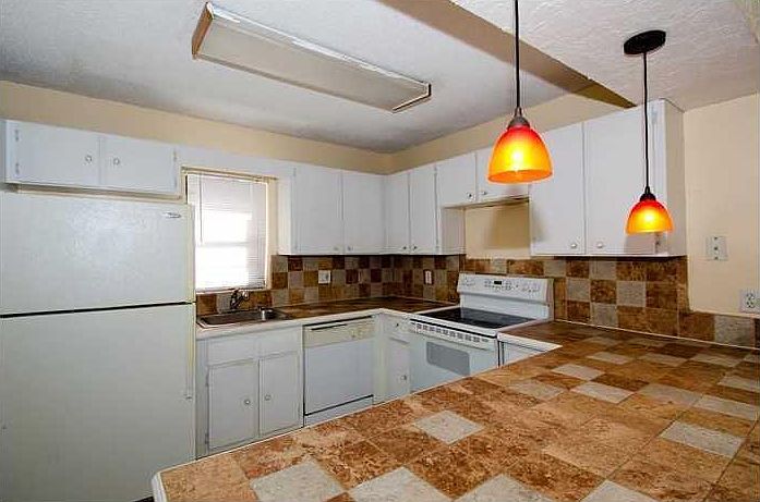 2nd image of 2634 NW 99th Avenue #2634
