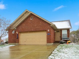 5416 Shady Meadows Dr, Hamilton, OH 45011