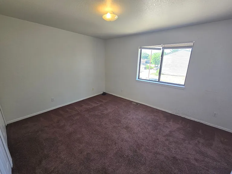 80 Blackburn Ln — Photo 13