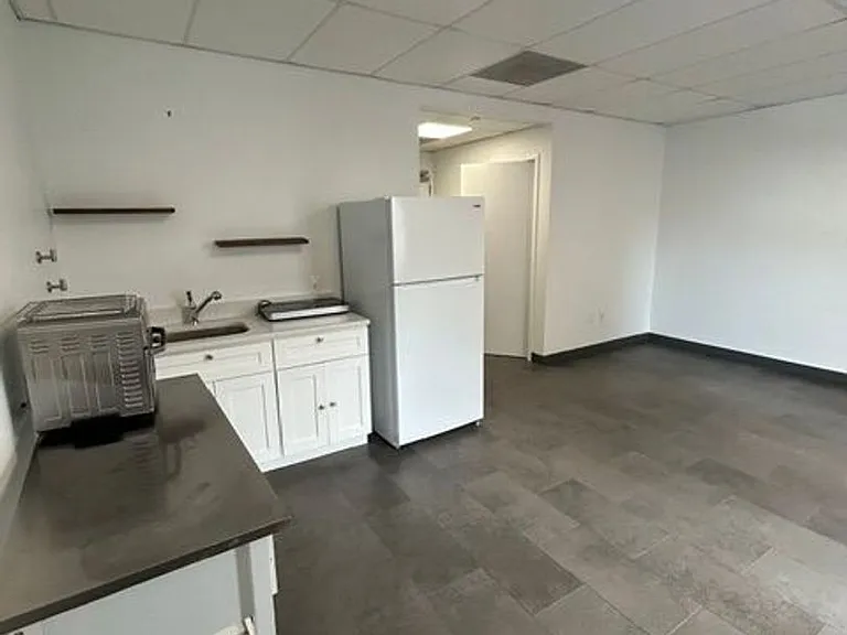 The Preston at Falls Center — Photo 28