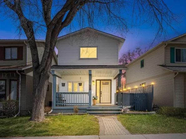 96 W McKinley Rd SE, Calgary, AB T2Z 1V8