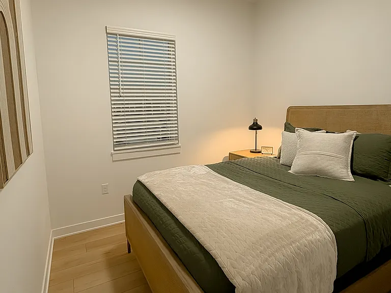 1204 SW Franklin Ln — Photo 69