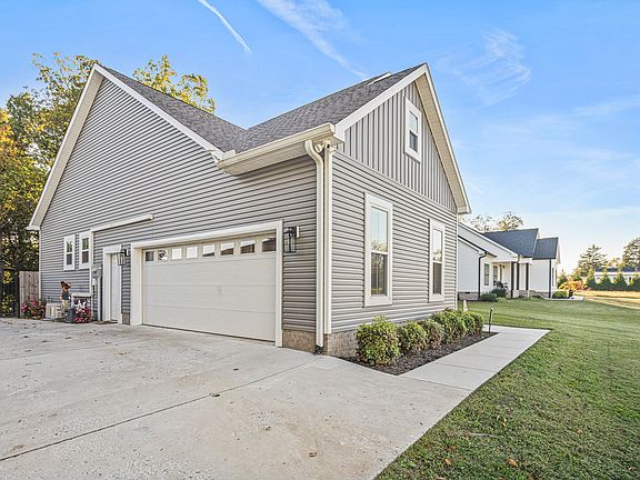 4th image of 2656 Laws Rd
