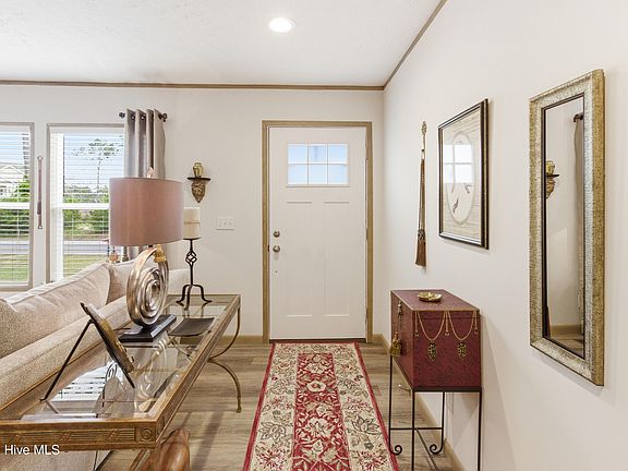 5th image of 2667 Mill Pond Court SE