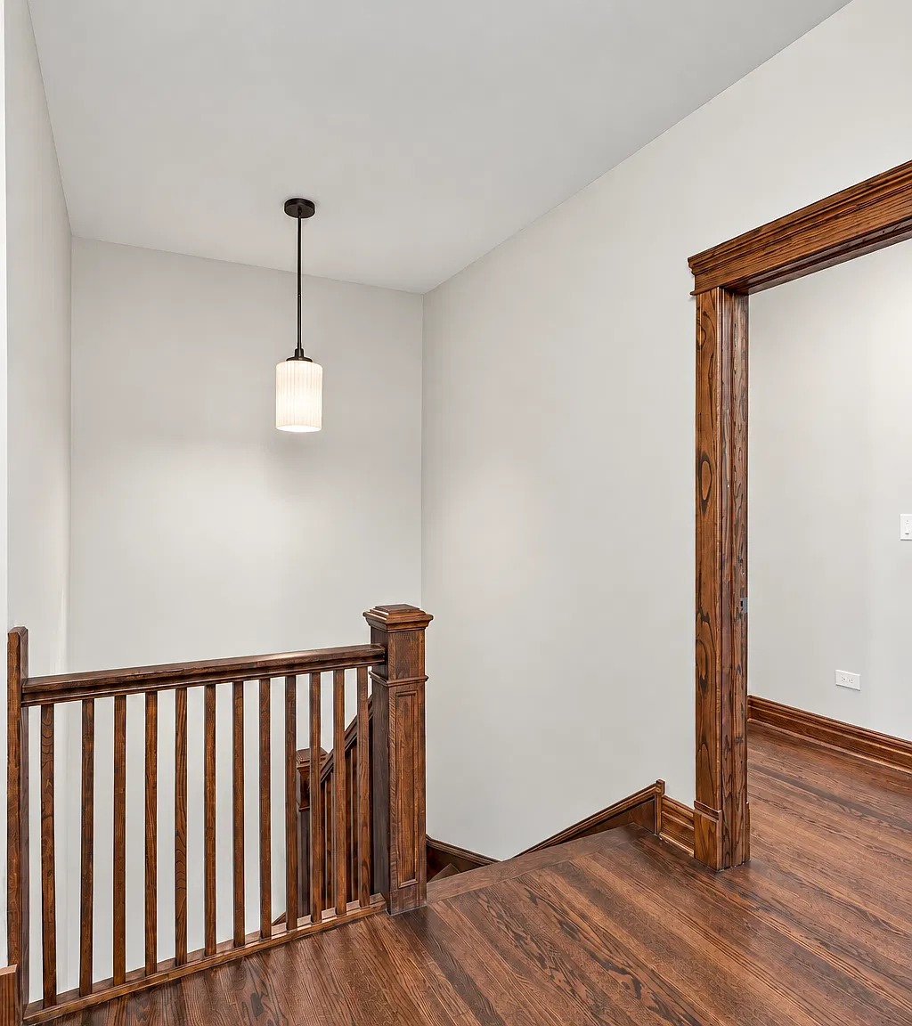 3 bed, 1.5 bath, 1200 sqft, $3,600 — Photo 2