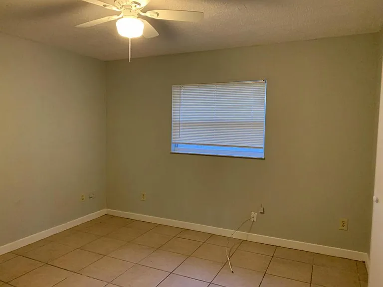 825 Lyndhurst St — Photo 5