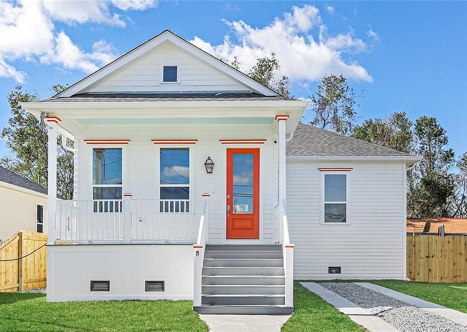 1st image of 5560 Providence Pl
