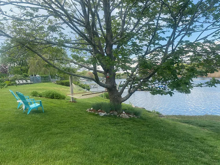57 River Ave — Photo 24