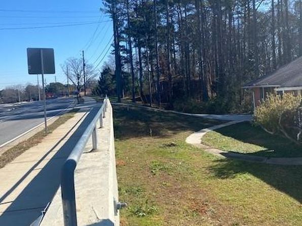 1902 Godby Rd, Atlanta, GA 30349