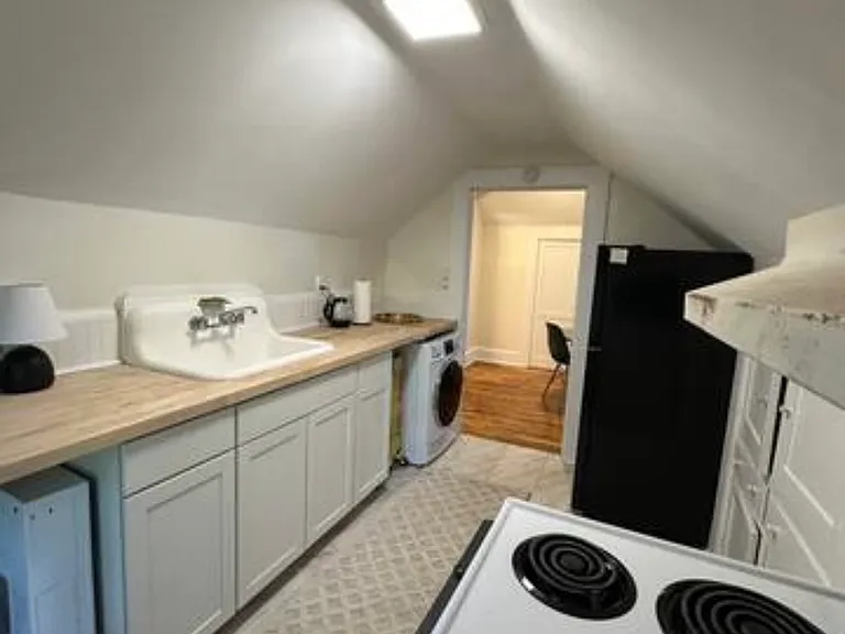 2032 Bullard St #A — Photo 7