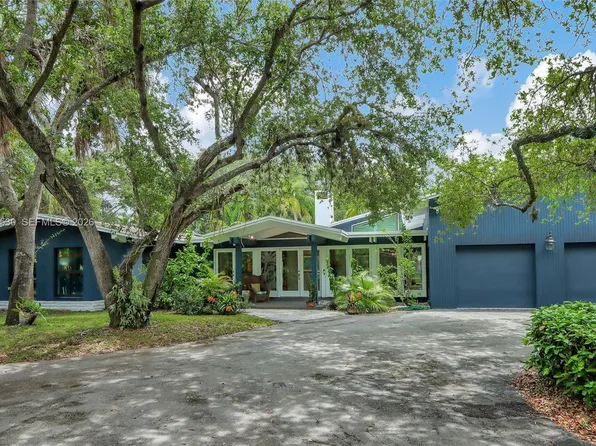 9290 SW 117th Ter, Miami, FL 33176