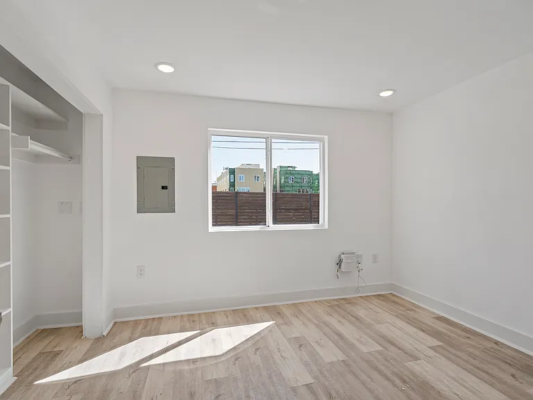 1516 N Carroll Ave #101 — Photo 5