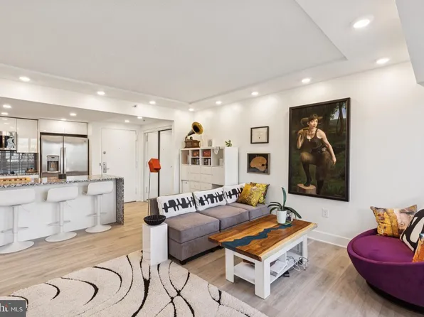 2001 Hamilton St APT 515, Philadelphia, PA 19130